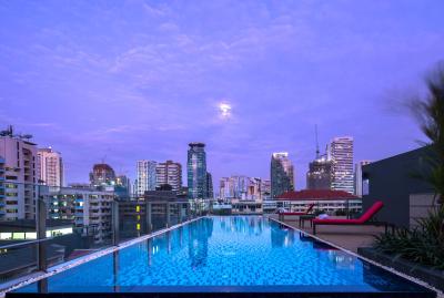 تراولج سوخومویت 11