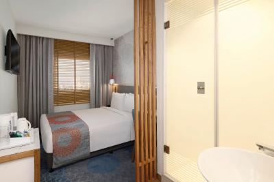 هلید این اکسپرز هیدراباد بانجارا هیلز