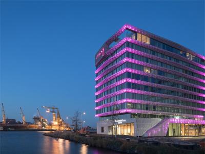 ماکسی امستردام هوداونز