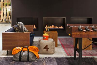 ماکسی امستردام هوداونز