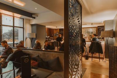 دوبلتری بای هیلتون ولینگتون