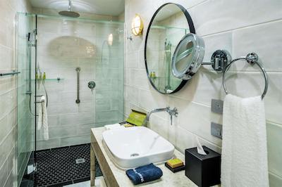 دوبلتری بای هیلتون ولینگتون