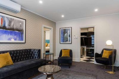 دوبلتری بای هیلتون ولینگتون