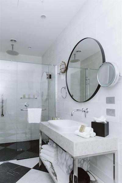 دوبلتری بای هیلتون ولینگتون