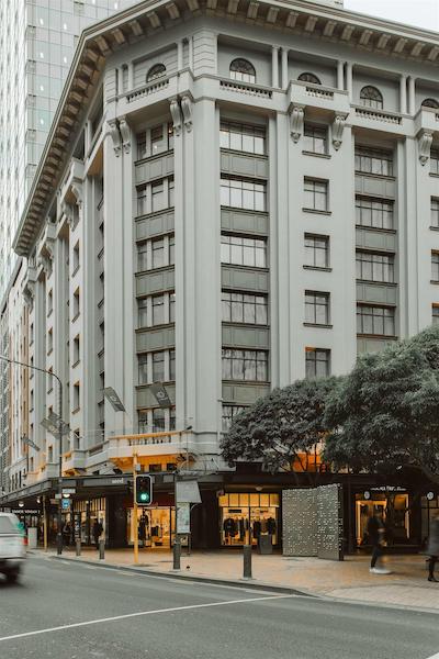 دوبلتری بای هیلتون ولینگتون