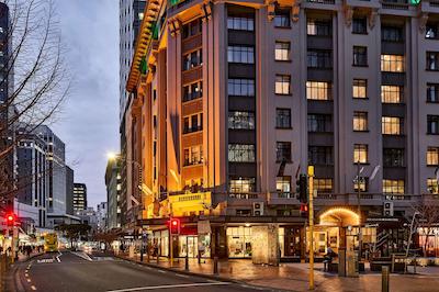 دوبلتری بای هیلتون ولینگتون