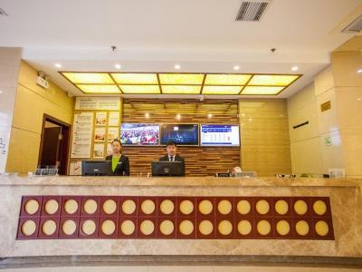 گرین تری این شانگ های پو دونگ دیسنی چوانشا رود شینجیاگانگ رود هتل