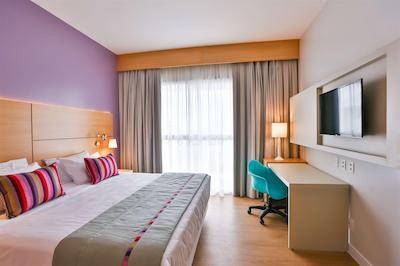 پارک این بای رادیسن سانتز