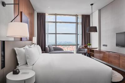 نیو ورلد پتالینگ جایاهتل