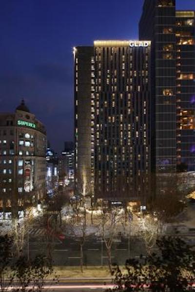 گلاد گاننام ککس سنتر