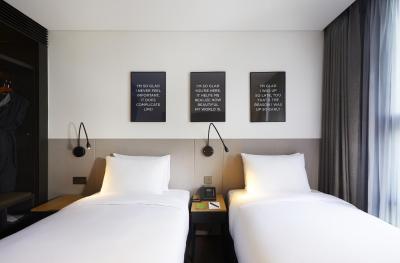 گلاد گاننام ککس سنتر