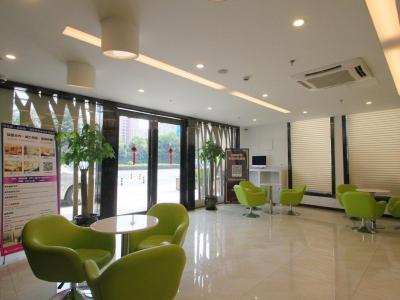 واتیکا شانگهای اینترنشنال توریسم ریزورت لوشان رود سابوی استیشن هتل