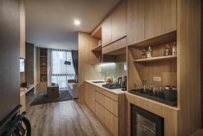 آکیرا سوخومویت بانکوک