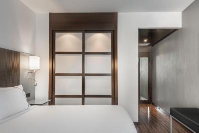 اک هتل آلیکانت