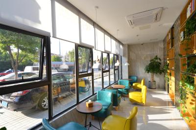 شانگهای کن ویلیج آرتیستیک هتل