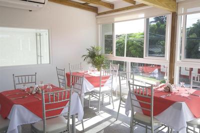 ایسلا بنیتا بای فاراندا بوتیک هتل