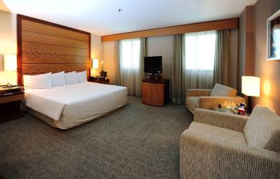 بوربن اسو پاولو ایبیراپورا کنونشن هتل