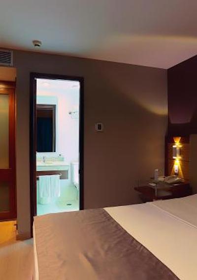 بوربن اسو پاولو ایبیراپورا کنونشن هتل