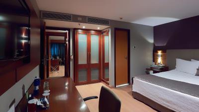 بوربن اسو پاولو ایبیراپورا کنونشن هتل