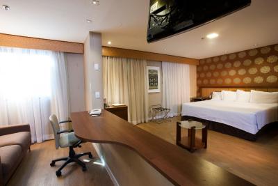 بوربن اسو پاولو ایبیراپورا کنونشن هتل