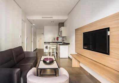 من سویتز سان مارتن