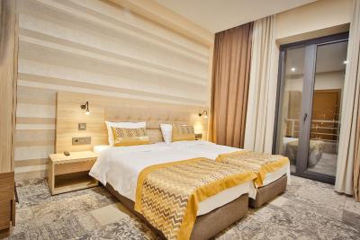 آمری پلازا هتل