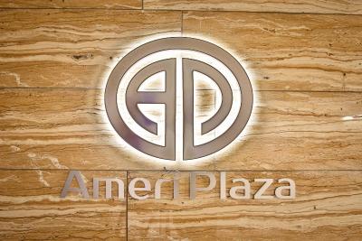 آمری پلازا هتل