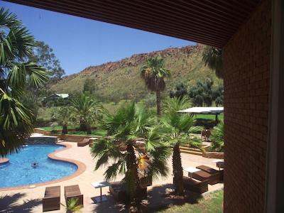 آلیس این د تریتری