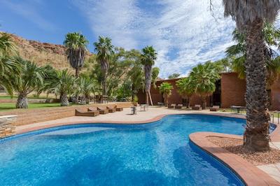 آلیس این د تریتری