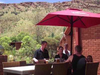 آلیس این د تریتری