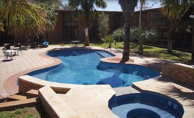 آلیس این د تریتری