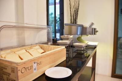 گلدن فویر سووارنابومی ایرپورت هتل