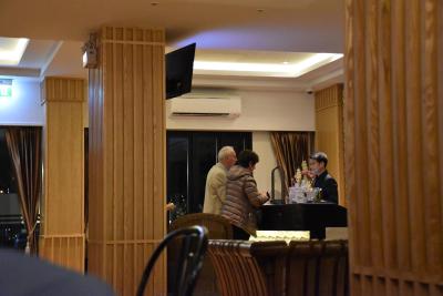 گلدن فویر سووارنابومی ایرپورت هتل