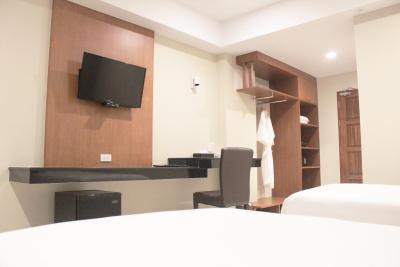 گلدن فویر سووارنابومی ایرپورت هتل