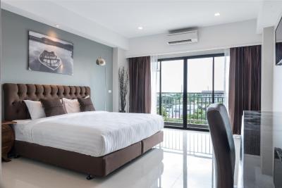 گلدن فویر سووارنابومی ایرپورت هتل