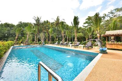 ریور فرنت کرابی هتل