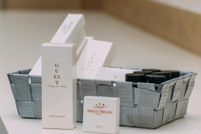 گلد تفلیس هتل