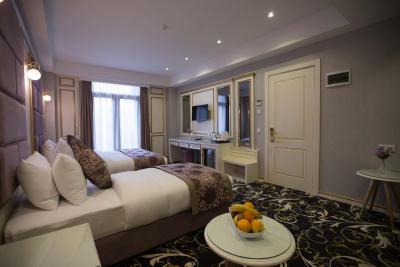 گلد تفلیس هتل