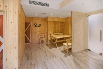 گلد تفلیس هتل