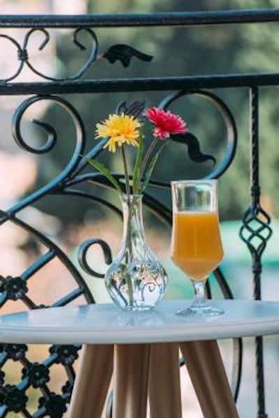 گلد تفلیس هتل