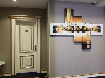 گلد تفلیس هتل