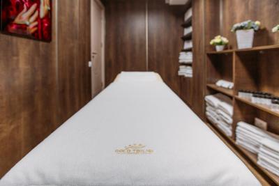 گلد تفلیس هتل