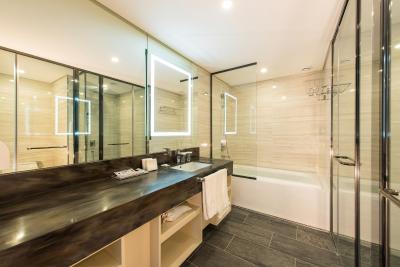 انا سویت هتل