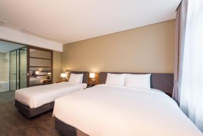 انا سویت هتل