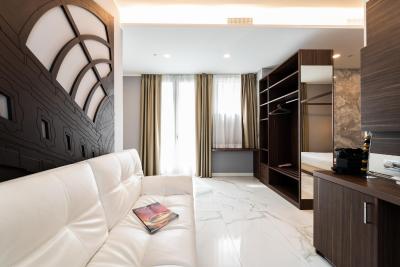 هتل میلانو کاستلو