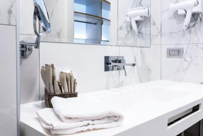 هتل میلانو کاستلو