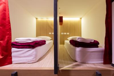 پرینس تئاتر هریتیج است