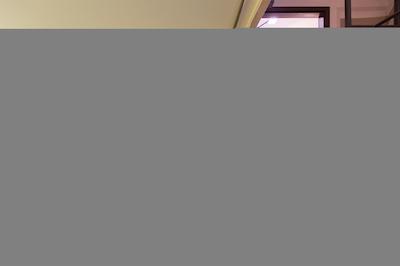 پرینس تئاتر هریتیج است