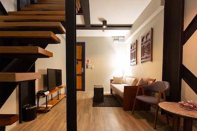 پرینس تئاتر هریتیج است