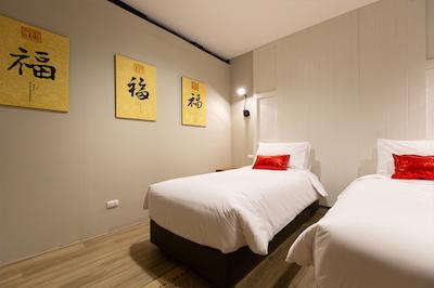 پرینس تئاتر هریتیج است